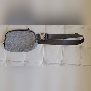 Everywhere Belt Bag 1LGlitter